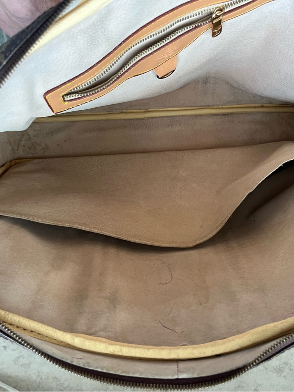 Brown Monogram carry on computer bag. See all pictures - Picture 7 of 13